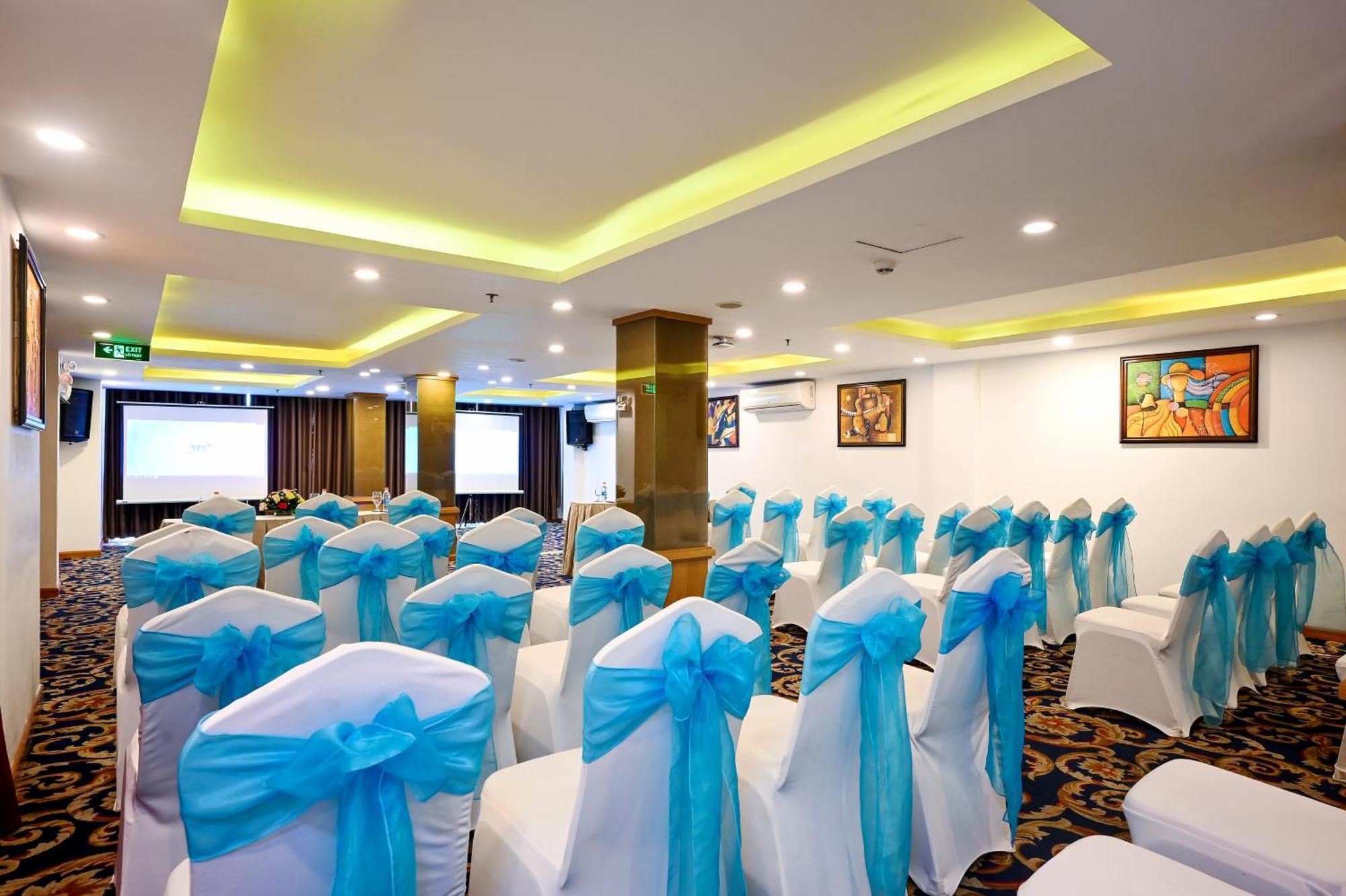 הו צ'י מין סיטי Ttc Hotel Deluxe Airport מראה חיצוני תמונה