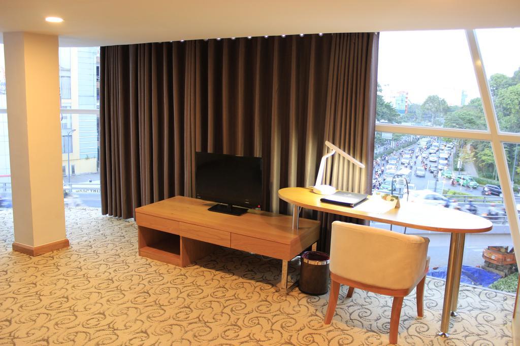 הו צ'י מין סיטי Ttc Hotel Deluxe Airport מראה חיצוני תמונה